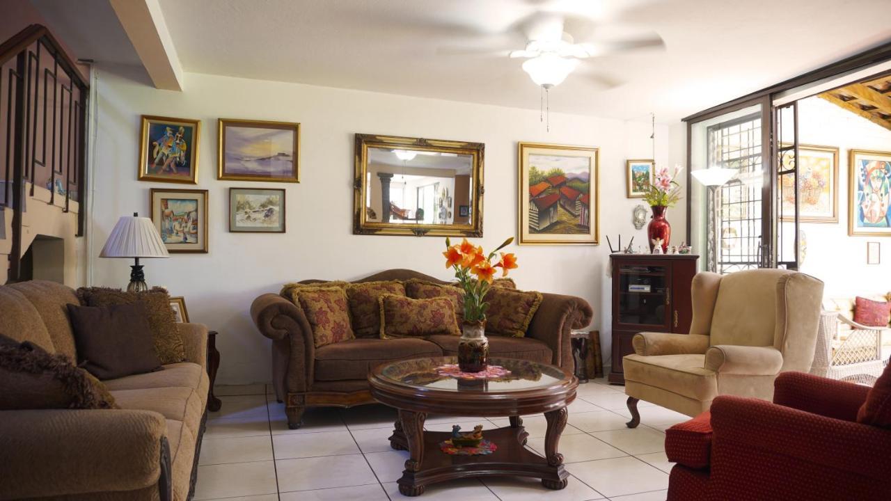 Casa Antigua Bed and breakfast *