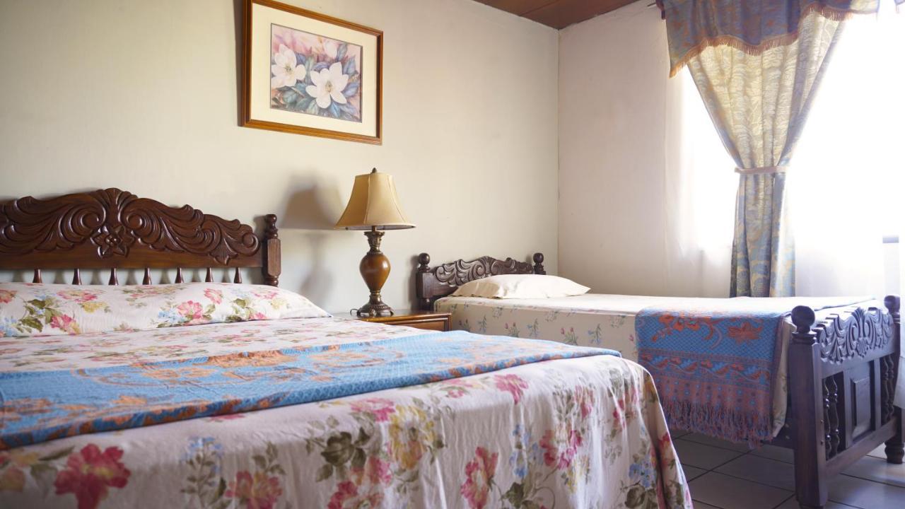 Bed and breakfast Casa Antigua San Salvador